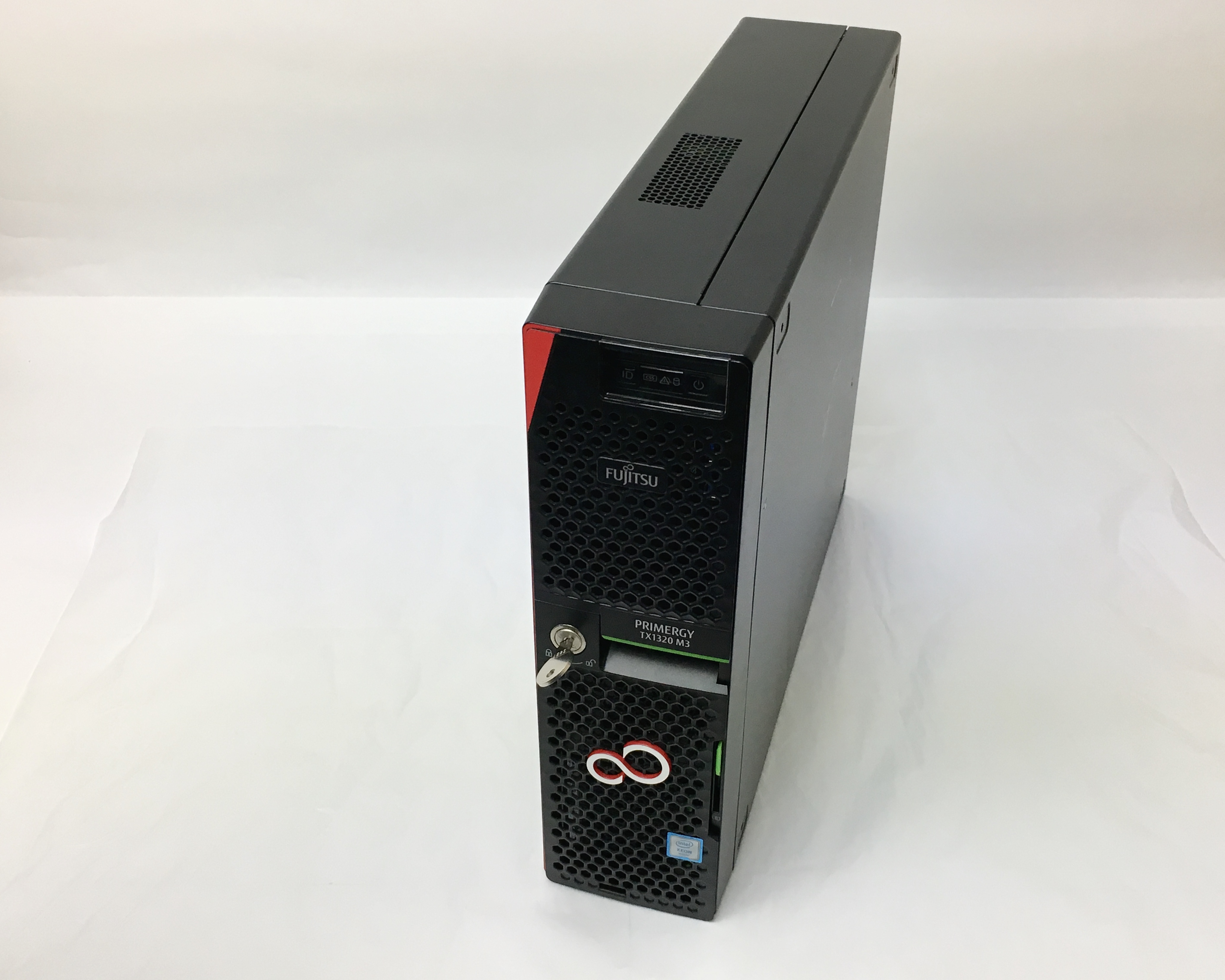 【中古】すぐ使えます Windows2012 R2 サーバー　富士通　PRIMERGY PRIMERGY TX1320 M3(Xeon 3.0GHz RAM:8G HDD:1TB)　メイン画像