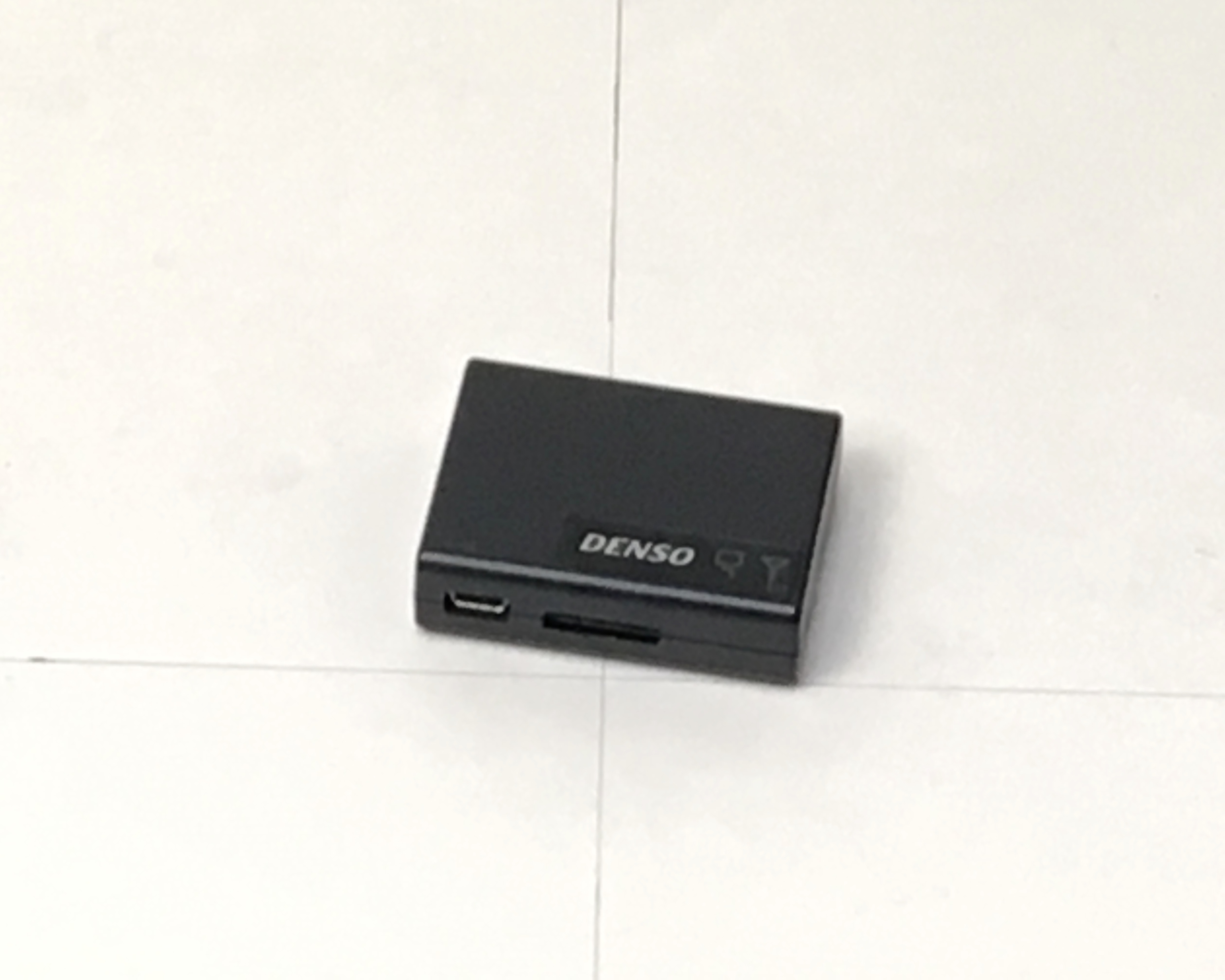【中古】デンソー　Bluetooth通信アダプタ　BA10-RKU　本体画像