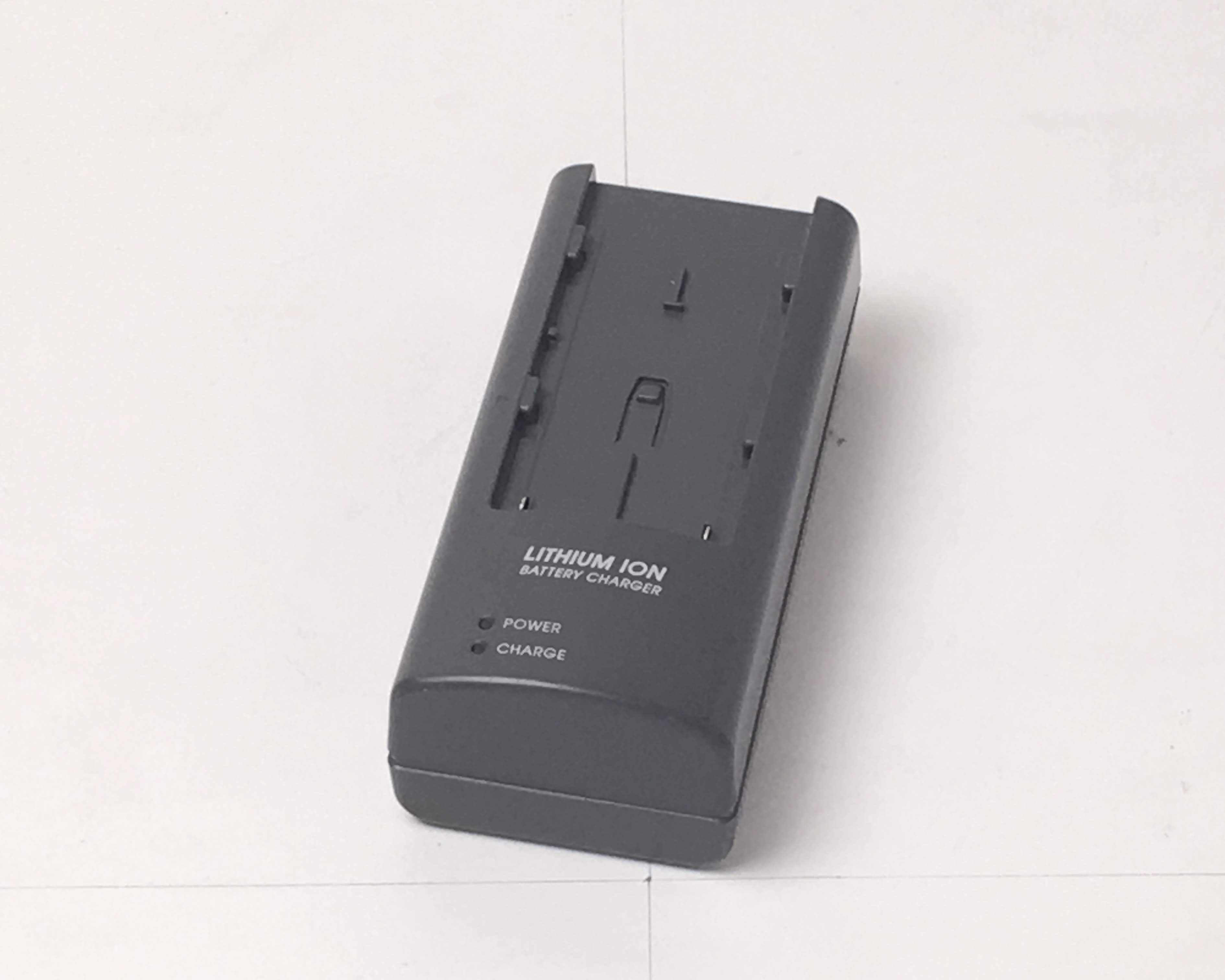 【中古】KEYENCE BT-PR2用リチウム電池充電器　メイン画像