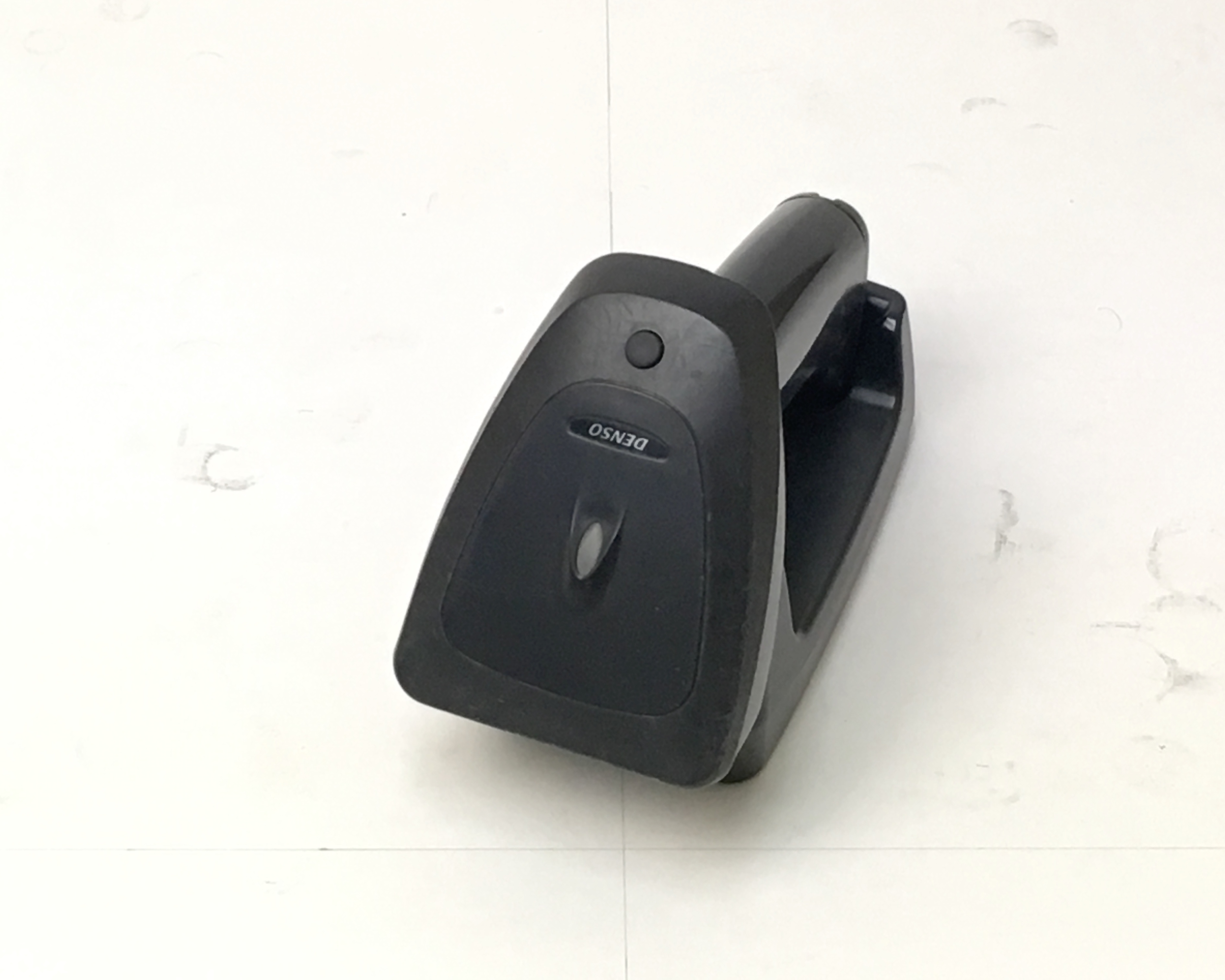 【中古】デンソー　2次元コードスキャナ　GT10Q-SB/CH-GT10N(電池新品)　メイン画像
