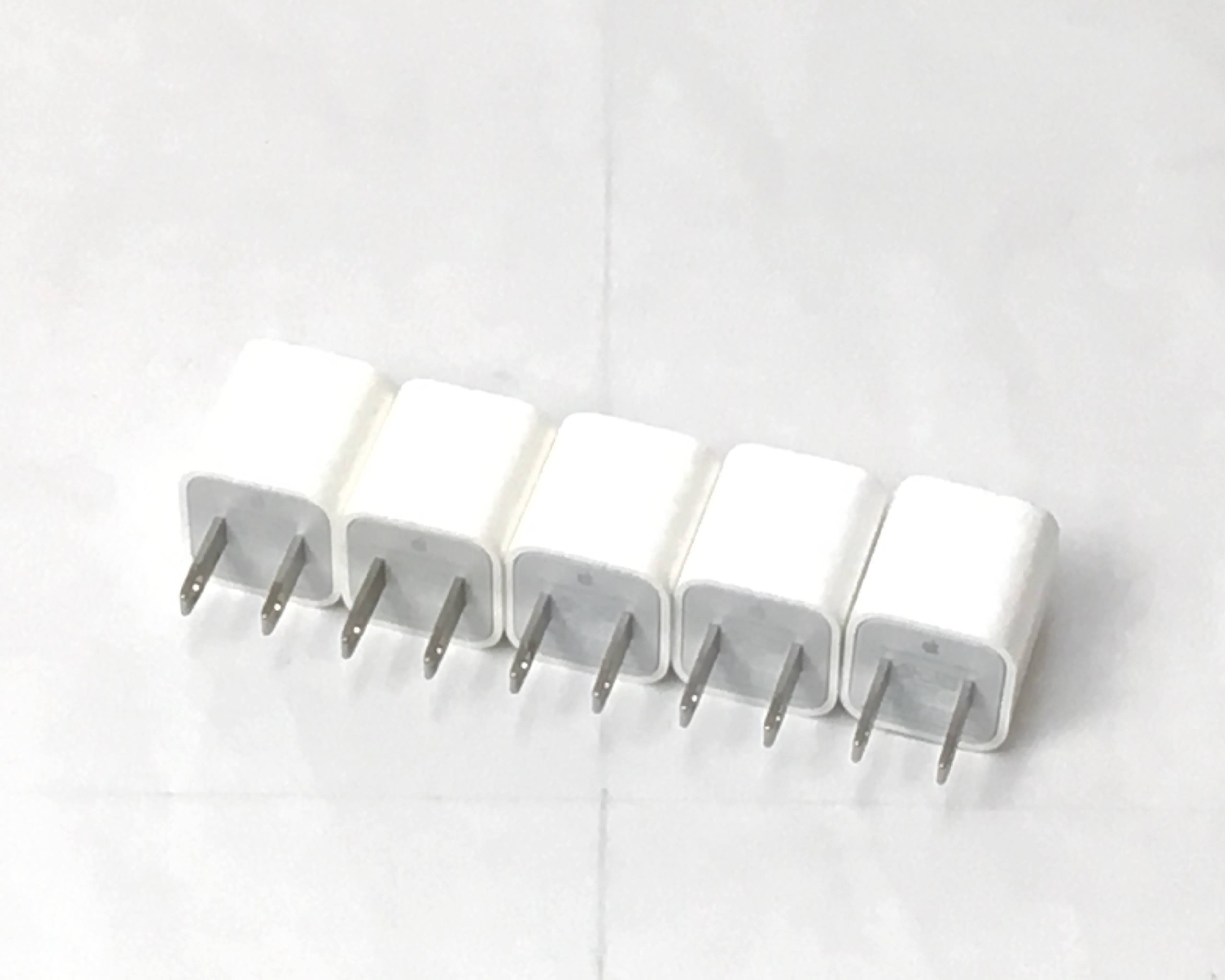 【中古】APPLE 純正 iPhone用5W充電器　メイン画像