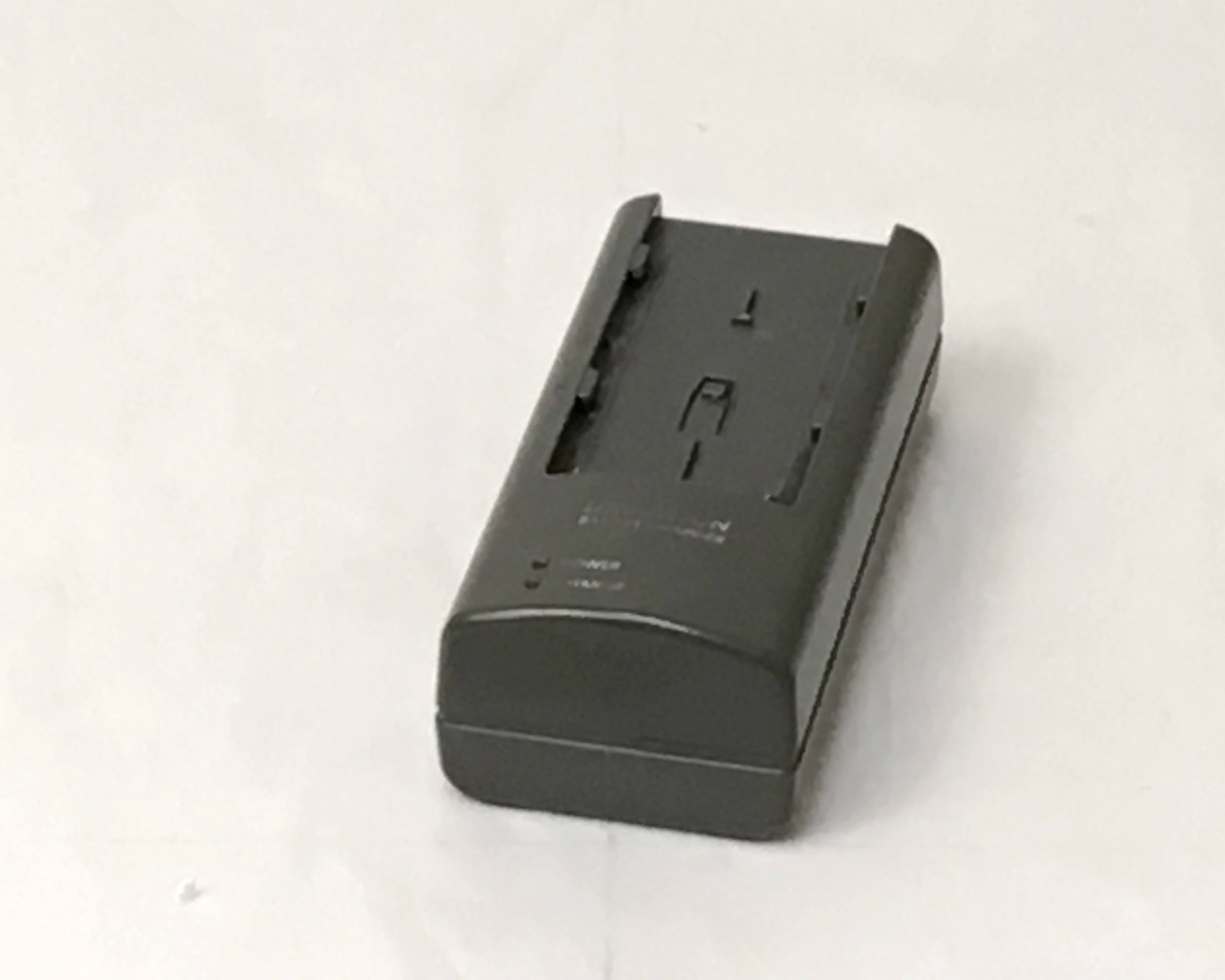 【中古】SATO PT/MB200-CHG PT200シリーズ　 (プチラパン シリーズ)　リチウム充電器　メイン画像