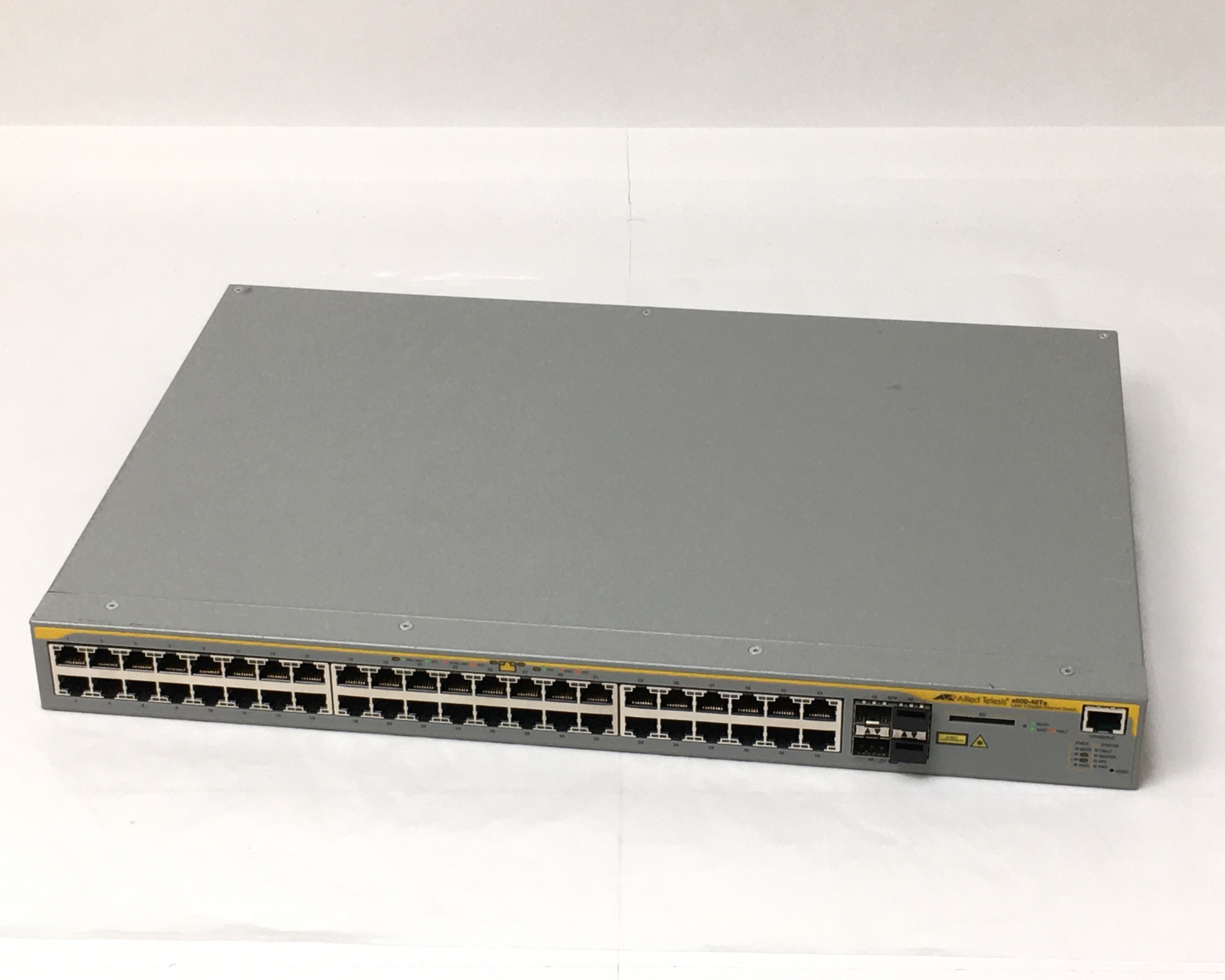 【中古】アライドテレシス AT-x600-48Ts　メイン画像