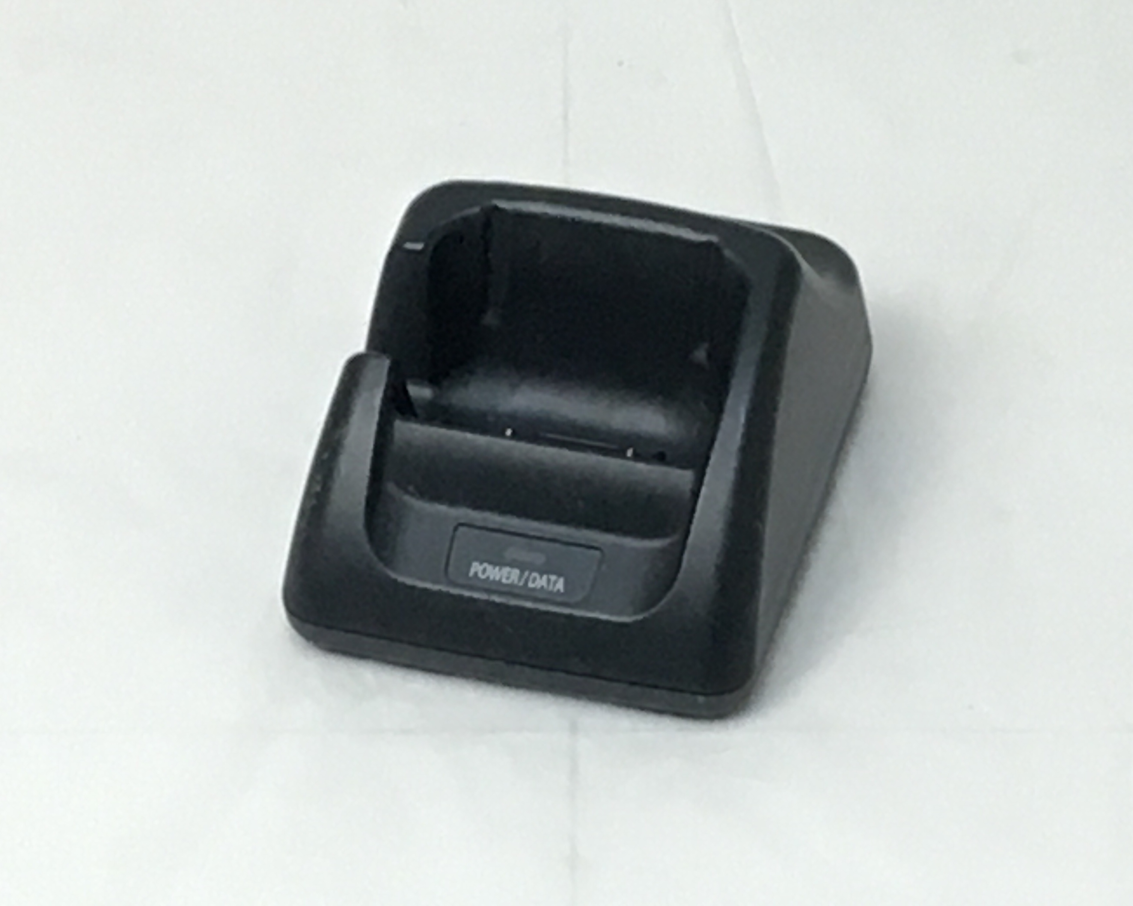 【お買得中古】CU-901(RS-232C) BHT-900シリーズ用充電器　メイン画像