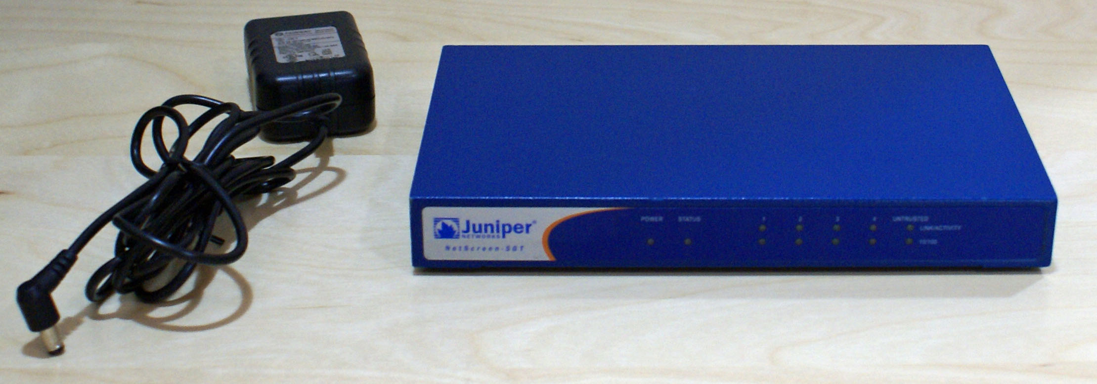 【中古品】NetScreen-5GT Juniper