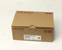 【優良中古】DENSO 充電ユニット CU-821(USB) (電源別売)　メイン画像