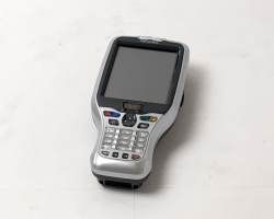 【優良中古】KEYENCE BT-W100　メイン画像