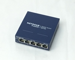 【優良中古】ギガビットイーサネット NETGEAR GS105　メイン画像