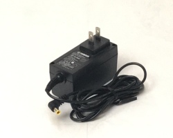 【中古】YAMAHA ACアダプタ　YPS-12HT(P12V2.0A-HT)　メイン画像