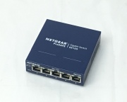【優良中古】ギガビットイーサネット NETGEAR GS105　メイン画像