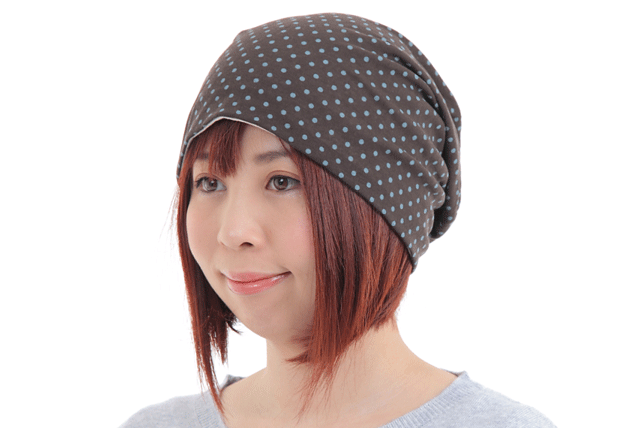 水玉キャスケット　ブラウン　斜め　脱毛帽子　裏地付き　夏向け　薄い　軽い　リプロ