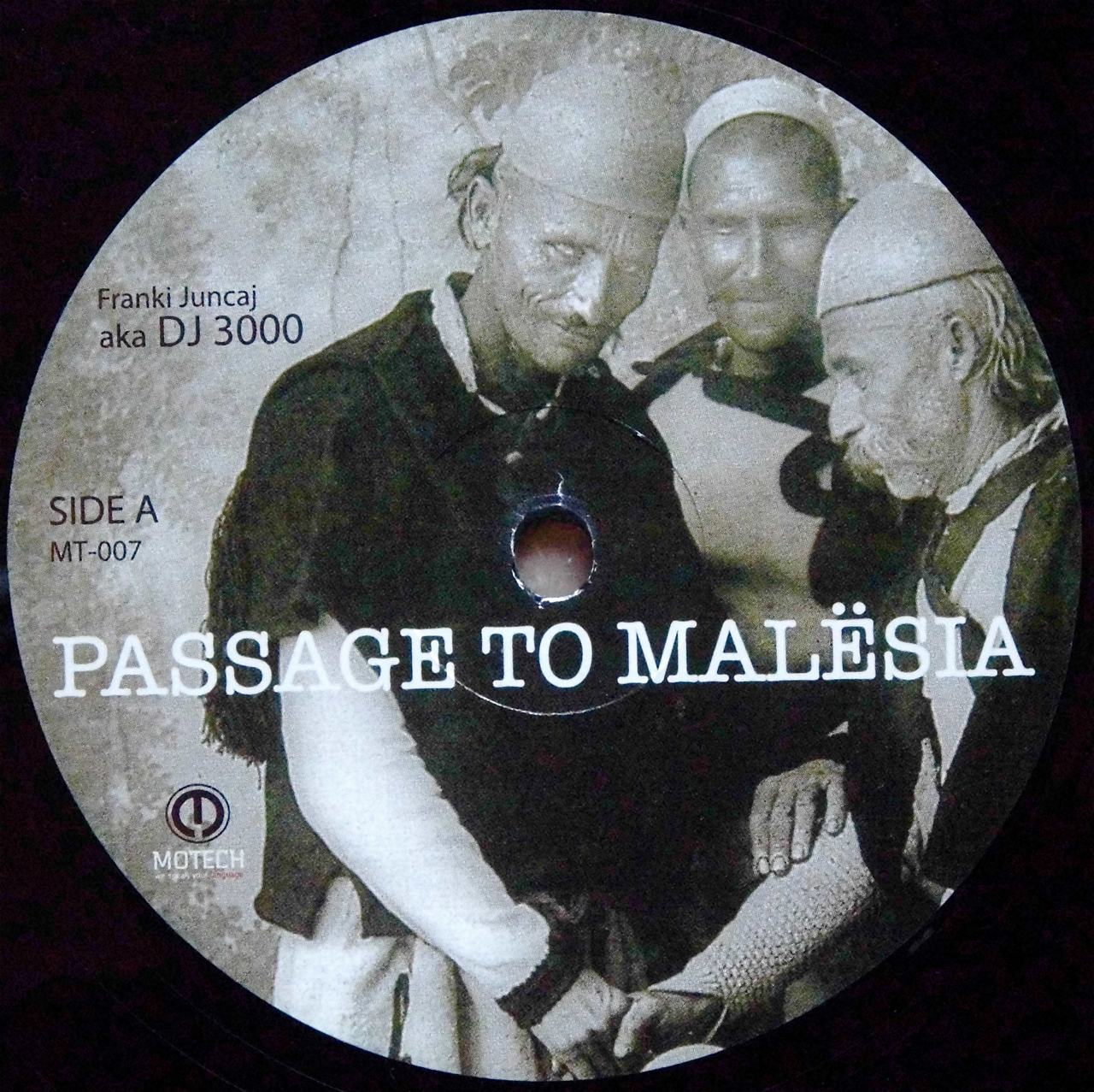 FRANKI JUNCAJ aka DJ 3000 / Passage To Malesia