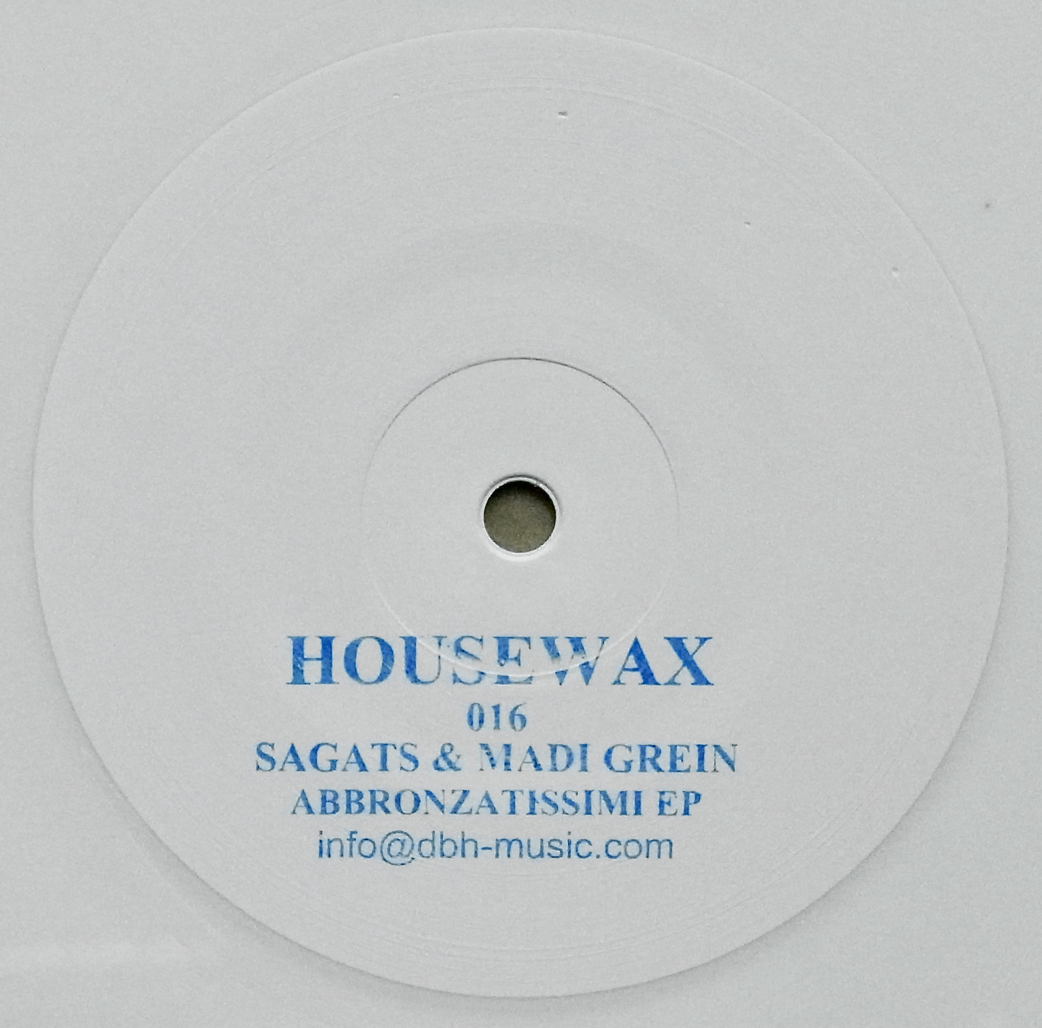 SAGATS & MADI GREIN / Abbronzatissimi