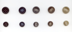 スーツ用ボタン　30個入り