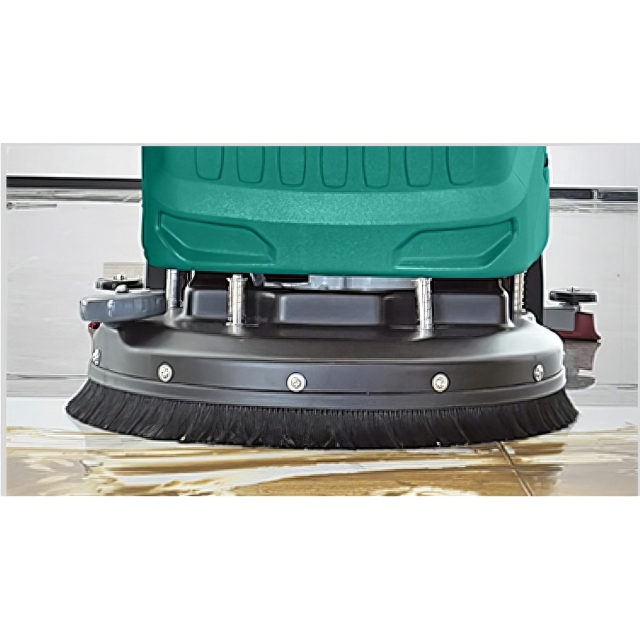 蔵王産業バッテリー駆動式自動床洗浄機　スクラブメイトF50