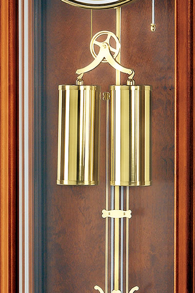 天然木材仕上げた伝統なスタイル、エレガントな高級柱時計。AMS2672-1