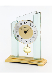 卓上置きタイプデジタル表示の置き時計。特別なギフトにもふさわしい