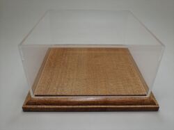 bp1348 ディスプレイケース：台座木製+アクリル製つや消しダークグレー