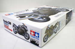 item14070　1/12 ホンダ Honda CBR1100XXスーパーブラックバード タミヤ プラモデル 1/12オートバイシリーズ