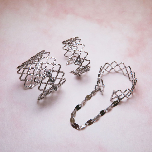 ピンキー＆ダイアン　イヤーカフ