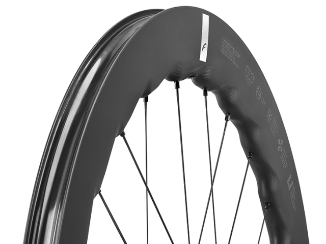 ロードバイクショップCOG'S ｜ FULCRUM フルクラム SHARQ 57 シャーク