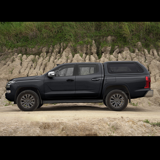 トライトン用　キャノピー・イノーバー