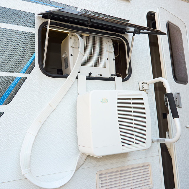 カーニュの窓から 5月出荷開始分 予約受付中】キャンピングカー等のアクリル窓を利用して