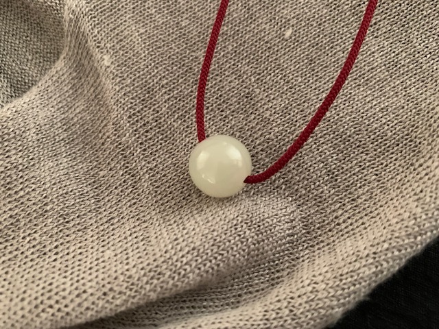 オム・イッピョン氏作　＊　白玉　のメドゥプ　ペンダント　（omu330-22）