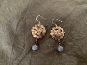 eunnamu＊18Kcoat×ラブラドライト×ガーネット＊ピアス（U656-21）