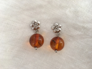琥珀　　×　silver flower ＊　ピアス　＊　タミ作　（　P43-18 )