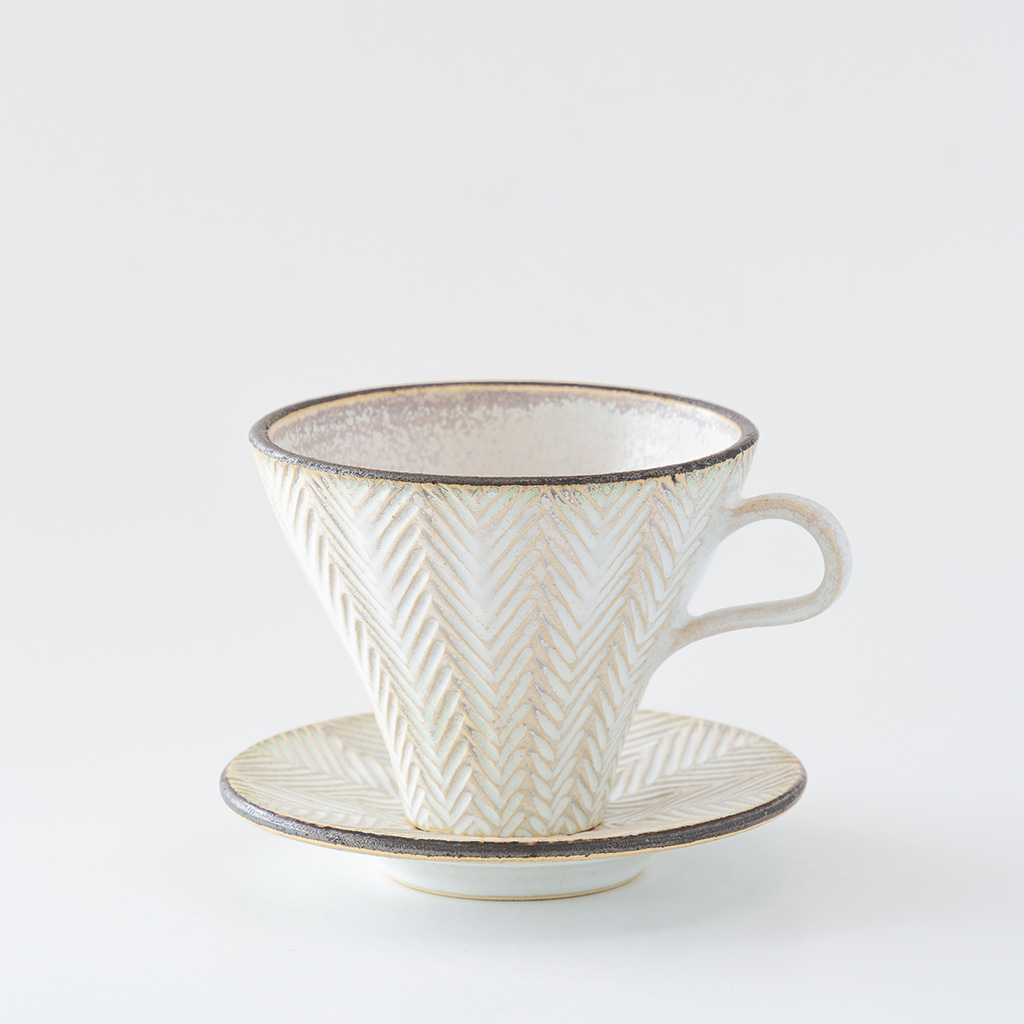 はしもとさちえ｜ティーカップ＆ソーサー（e）