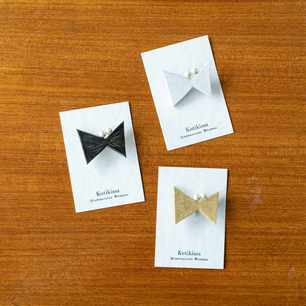 Kotikissa｜ブローチ ちょうちょ パール1粒付き