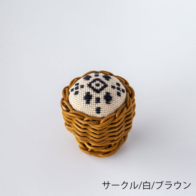 kuroshiro works/ラタン ピンクッション