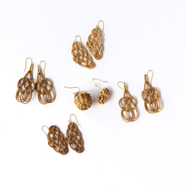 kuroshiro works/ラタン イヤリング（ピアス）