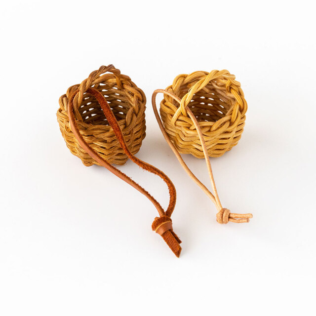 kuroshiro works/ラタン ミニかごキーホルダー