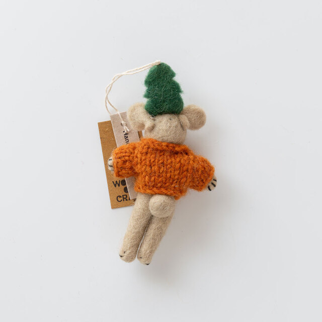 A WORLD OF CRAFT｜オーナメント 09 BEAR WITH CHRISTMAS TREE HAT