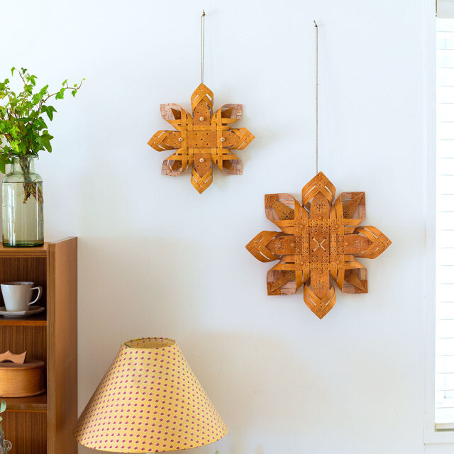 白樺樹皮で作られた大きめアドベントスター 星飾り オーナメント 北欧 星形の白樺オーナメントアドベントスター