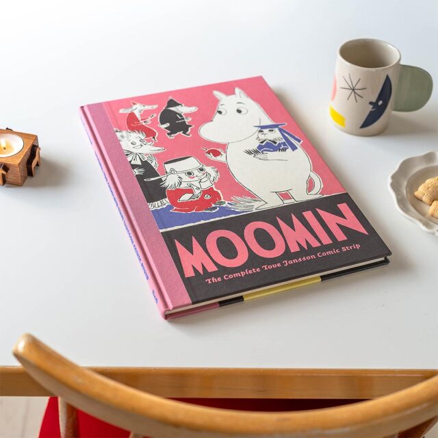 ムーミンコミック Moomin Vol.5 The Complete Tove Jansson Comic Strip（ピンク）＜英語版＞
