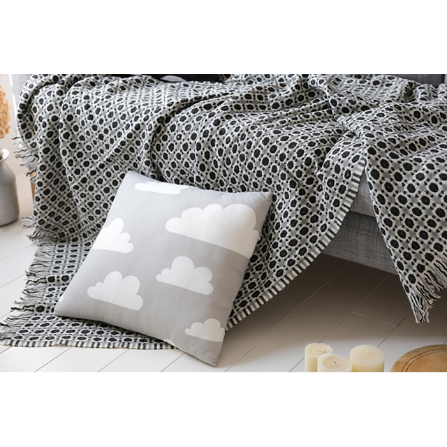 FARG&FORM/フェルグ＆フォルム/CLOUDS(雲柄)/クッションカバー(45×45cm)/グレー