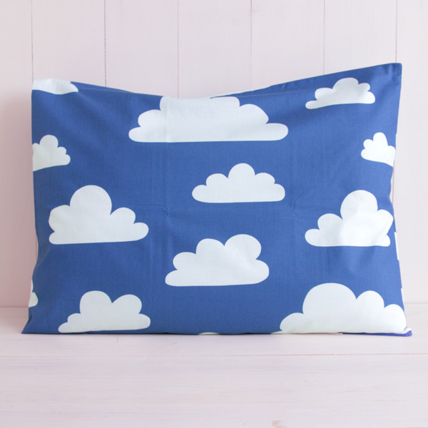 FARG&FORM/フェルグ＆フォルム/CLOUDS(雲柄)/ピローケース(50×60cm)/ブルー