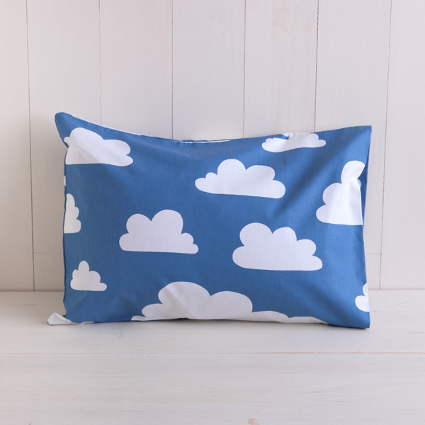 FARG&FORM/フェルグ＆フォルム/CLOUDS(雲柄)/ピローケース(40×55cm)/ブルー