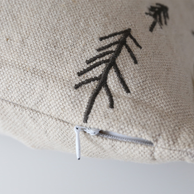 Fine Little Day ファインリトルデイ｜リネンベース×刺繍 クッション