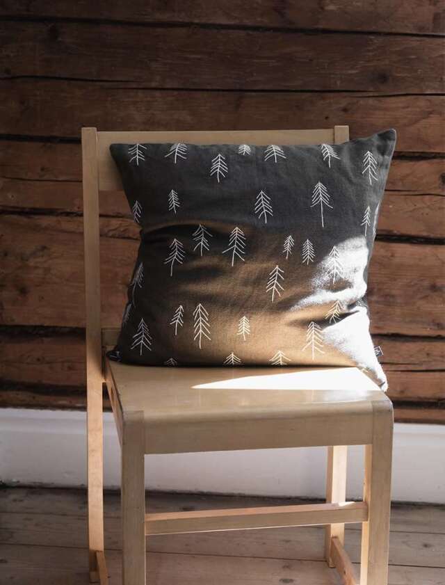 Fine Little Day/ファインリトルデイ/リネンベース×刺繍 クッションカバー/TALL