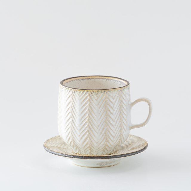 はしもとさちえ｜ティーカップ＆ソーサー（a）