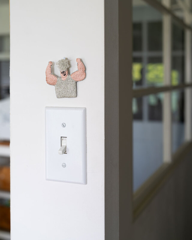 【個別販売】いとのきのした｜手刺繍ブローチ(3way) マッチョ