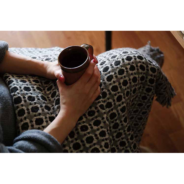 LAPUAN KANKURIT/ラプアンカンクリ/ラムウールスローブランケット