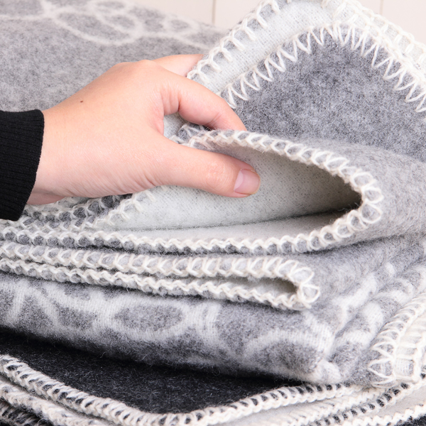 未使用　ラプアンカンクリ ブランケット 130×180cm RAUHA blanket 130x180cm+fringes – LAPUAN KANKURIT（ラプアンカンクリ）