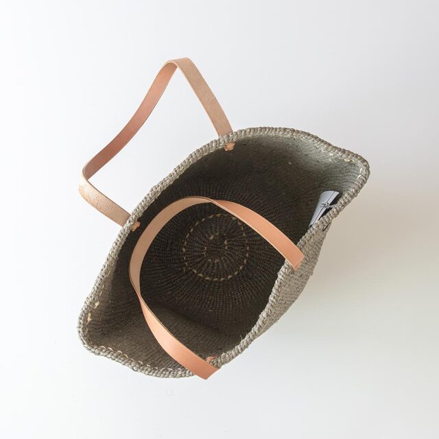 Mifuko ミフコ｜Kiondo バスケット［サイザル麻×再生プラスチック］ショルダーバッグ［ロングハンドル］Lサイズ ウォームグレー
