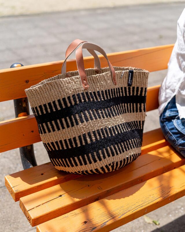 Mifuko ミフコ｜Pamba バスケット［ウール＆ペーパー］トートバッグ［ショートハンドル］Mサイズ ブラックリブ