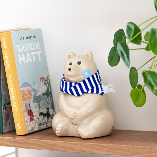 【2025年限定】しろくま貯金箱｜ブルーボーダーマフラー付き Polar Bear Money Box